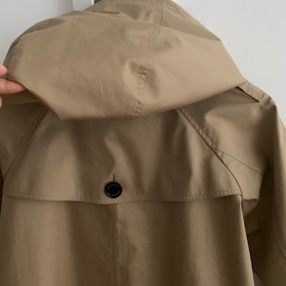 Burberry Trench Coat with hood - Picture 3 of 4